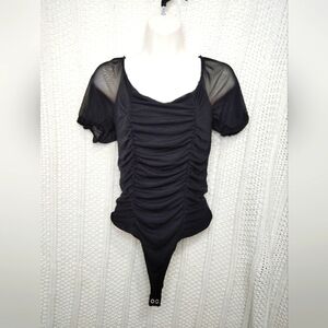 Liz&Sara NWOT sheer sleeve bodysuit